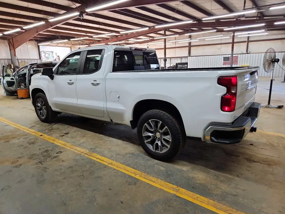 2021 CHEVROLET SILVERADO C1500 LT  