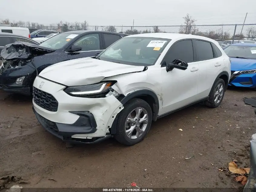 2025 HONDA HR-V AWD LX