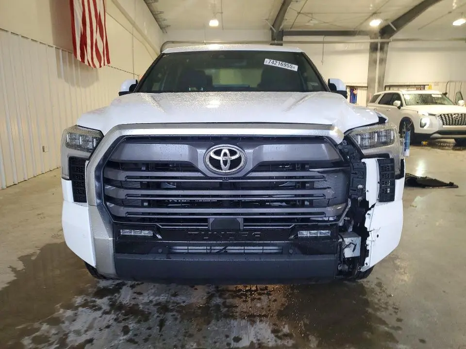 2026 TOYOTA TUNDRA   