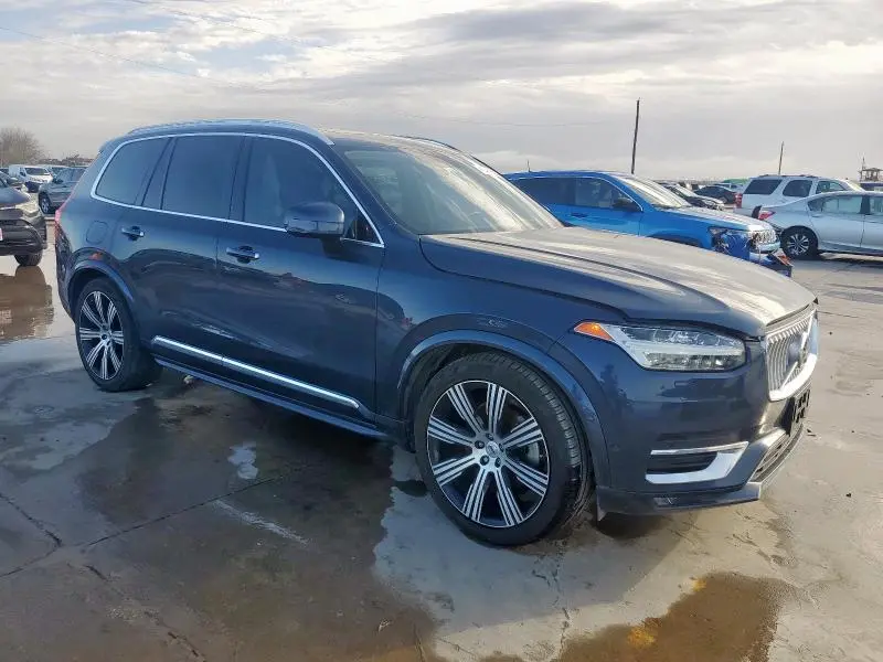 2022 VOLVO XC90   