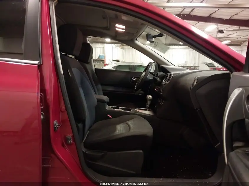 2013 NISSAN ROGUE SV