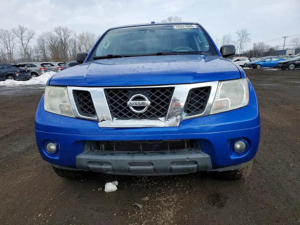 2013 NISSAN FRONTIER S  