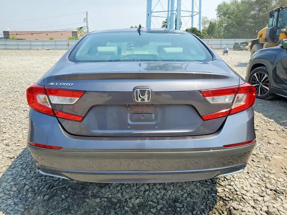 2018 HONDA ACCORD EX  