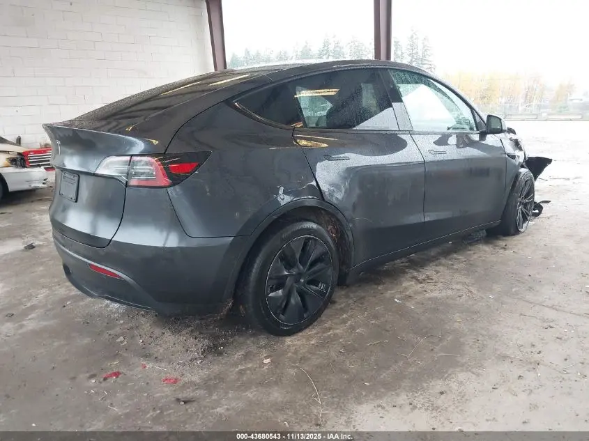 2024 TESLA MODEL Y LONG RANGE DUAL MOTOR ALL-WHEEL DRIVE/RWD
