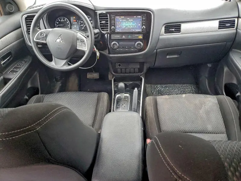 2018 MITSUBISHI OUTLANDER ES  