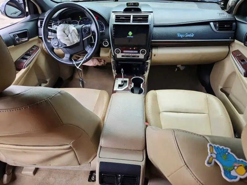 2012 TOYOTA CAMRY XLE V6  