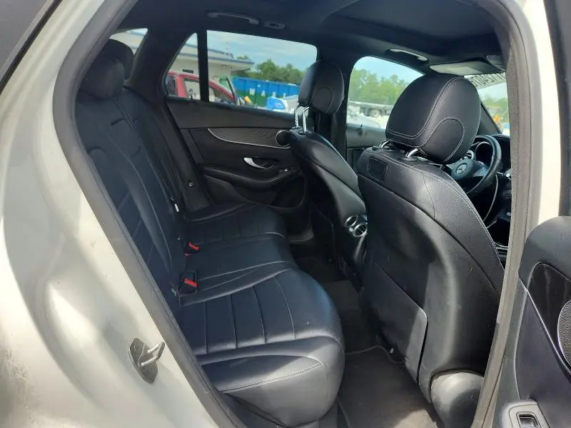 2018 MERCEDES-BENZ GLC 300  