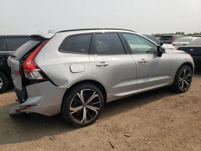 2022 VOLVO XC60 B6 R-DESIGN  
