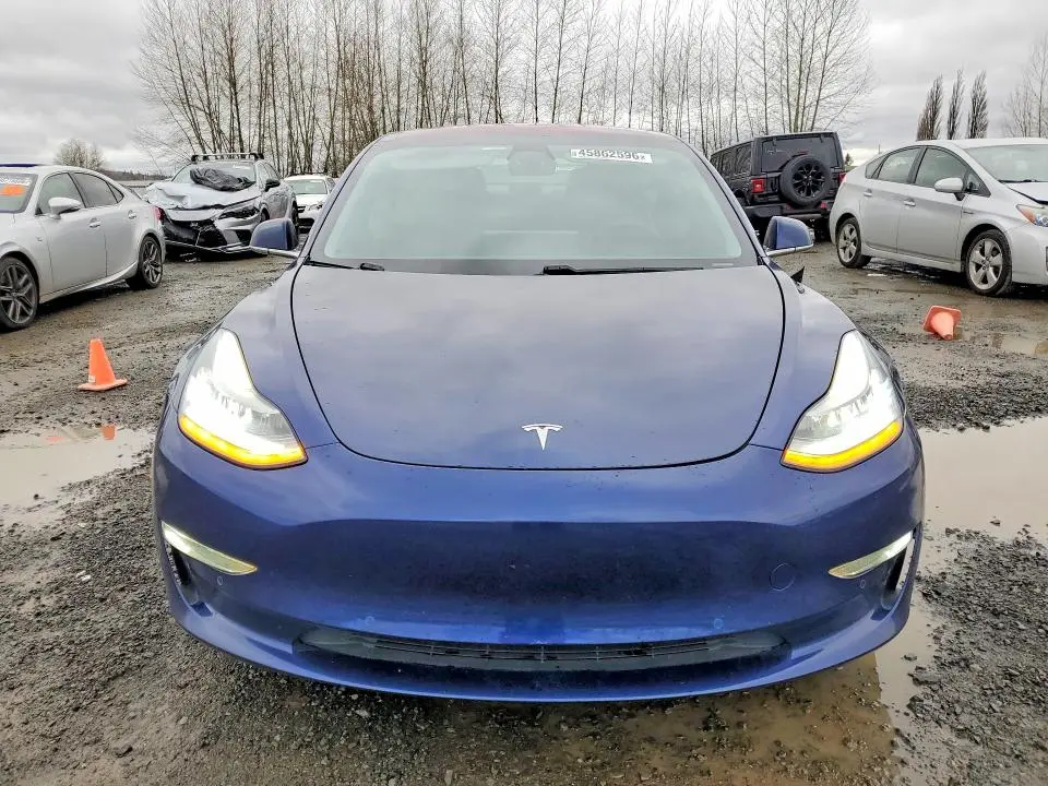 2018 TESLA MODEL 3   
