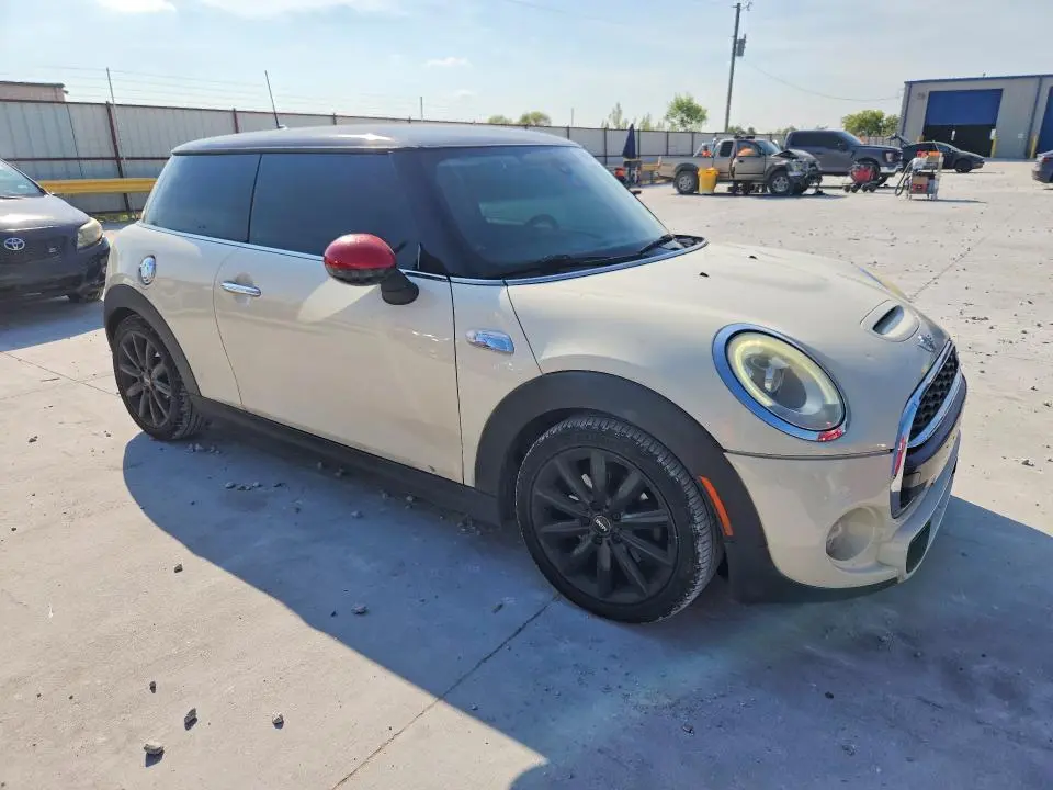2015 MINI COOPER S  