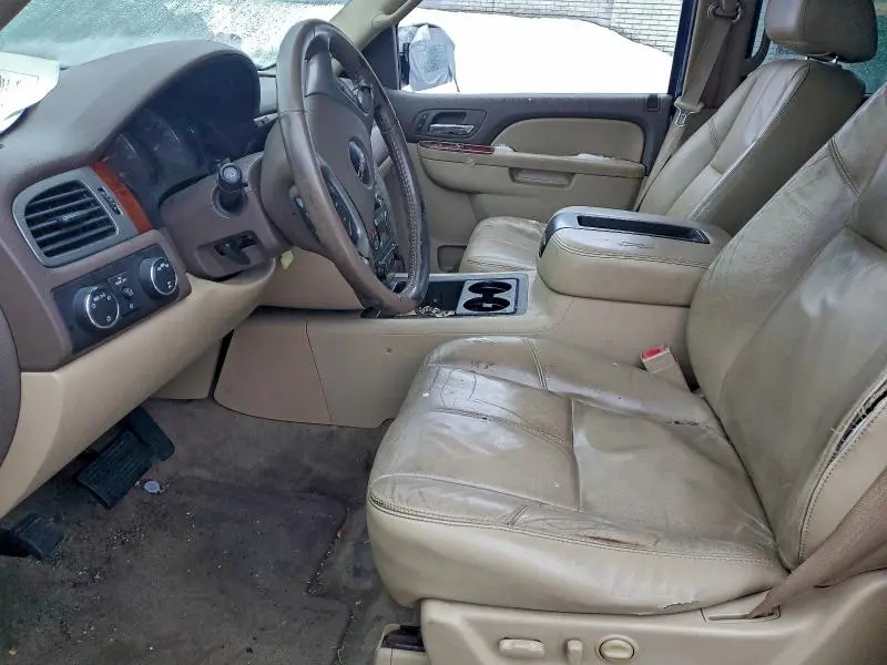 2010 GMC YUKON XL K1500 SLT  