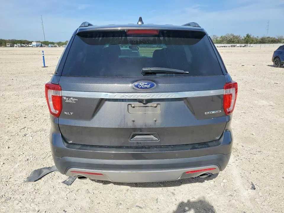 2016 FORD EXPLORER XLT  
