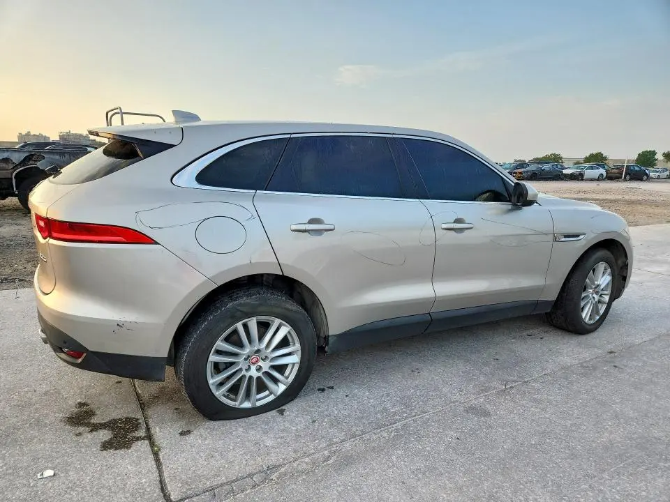 2017 JAGUAR F-PACE PRESTIGE  