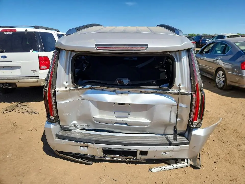 2019 CADILLAC ESCALADE ESV LUXURY  