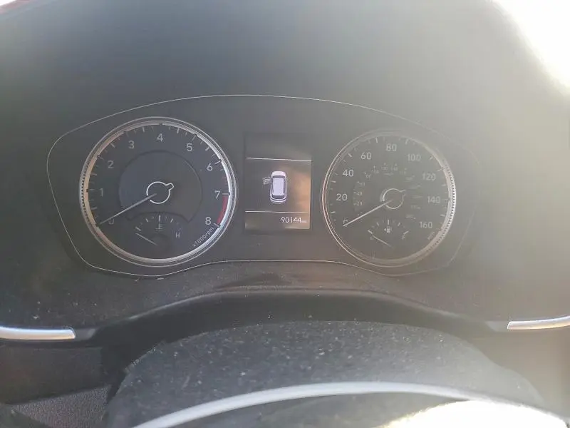 2019 HYUNDAI SANTA FE SE  