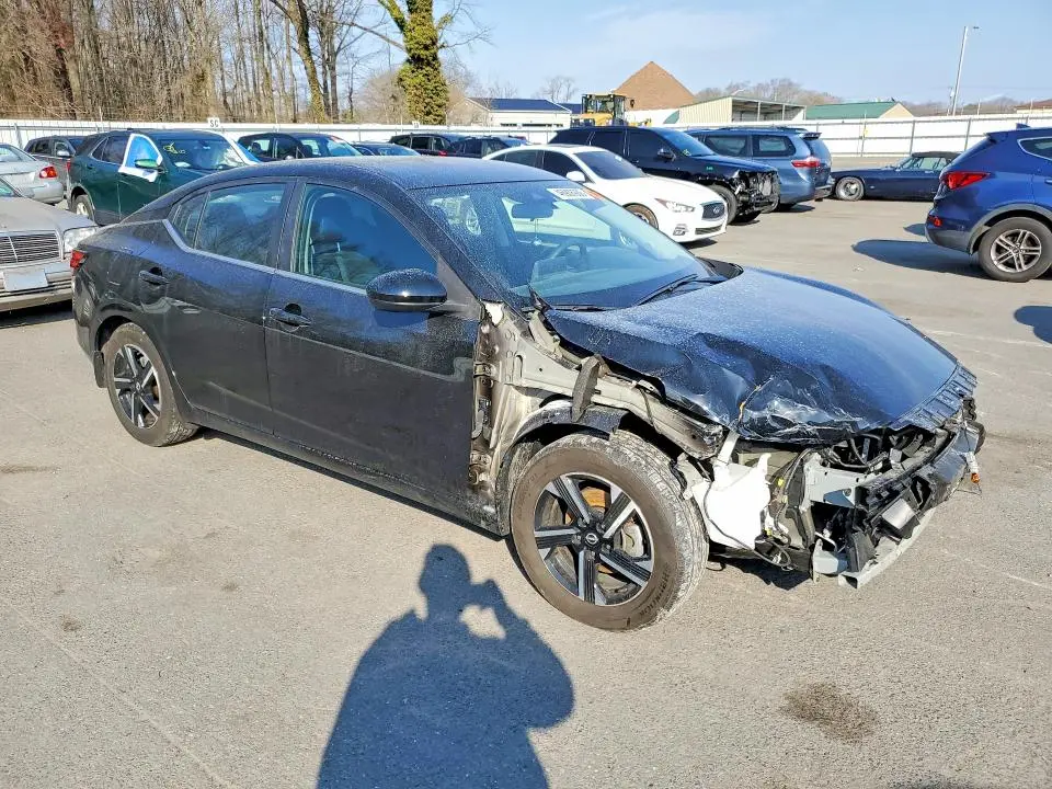 2025 NISSAN SENTRA SV  