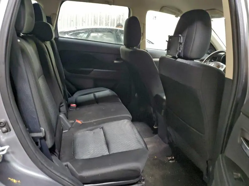 2014 MITSUBISHI OUTLANDER ES  