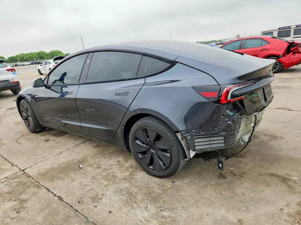 2025 TESLA MODEL 3   