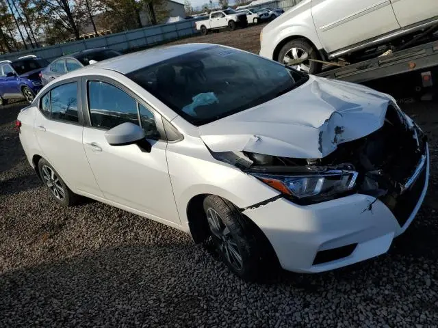 2022 NISSAN VERSA SV  
