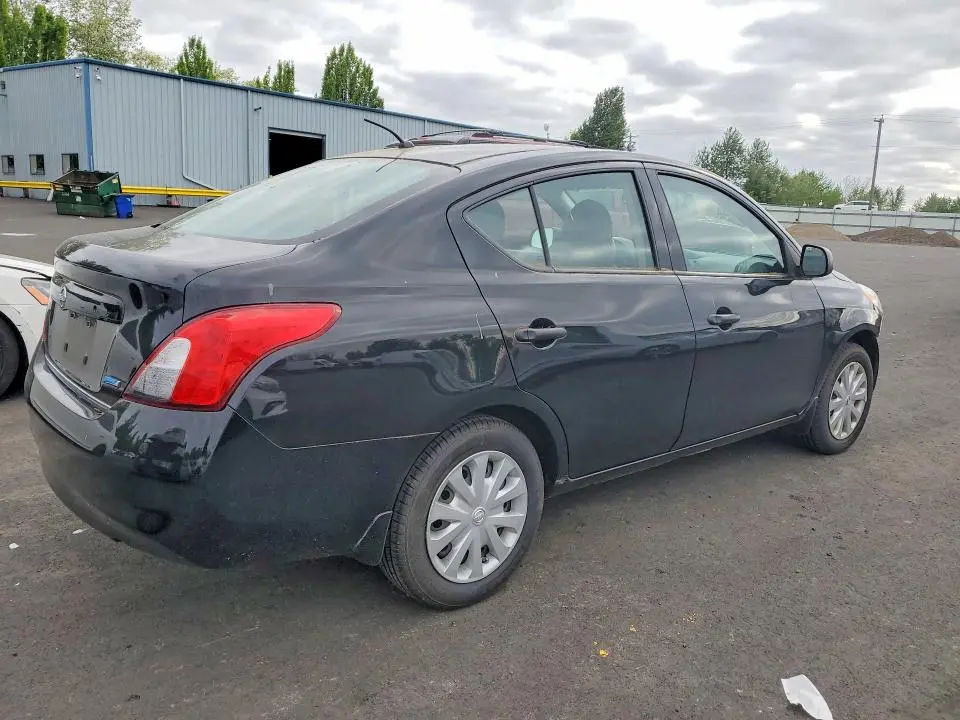 2012 NISSAN VERSA 1.6 S  