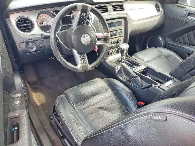 2011 FORD MUSTANG   