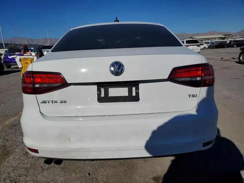 2016 VOLKSWAGEN JETTA SE  