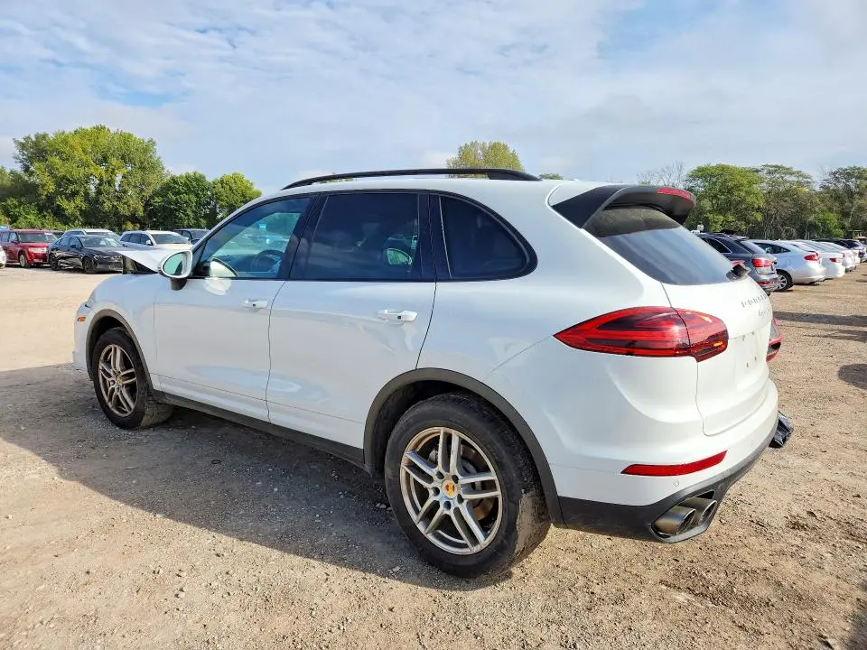 2017 PORSCHE CAYENNE S  