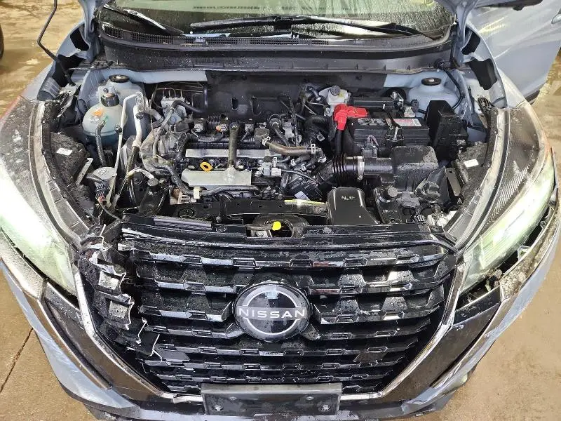 2023 NISSAN KICKS SR  