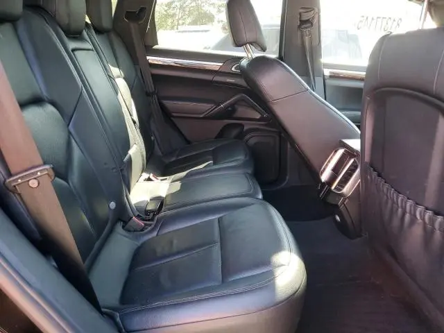 2011 PORSCHE CAYENNE   