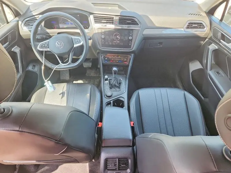 2022 VOLKSWAGEN TIGUAN SE  
