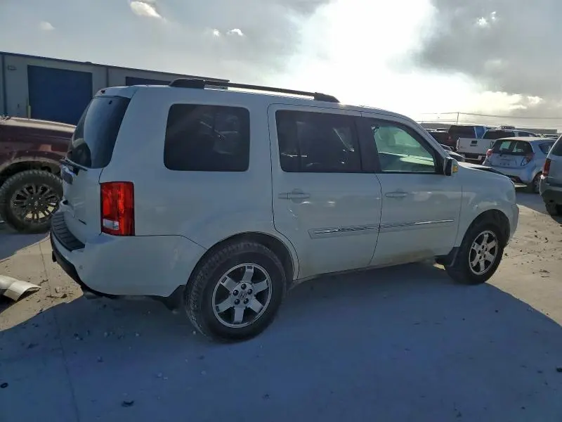 2011 HONDA PILOT TOURING  