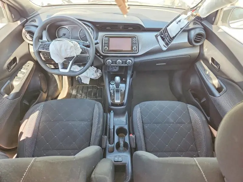 2020 NISSAN KICKS S  