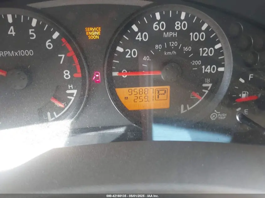 2011 NISSAN FRONTIER SV
