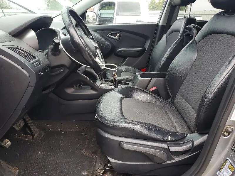 2011 HYUNDAI TUCSON GLS  
