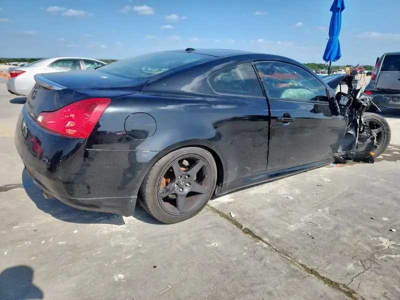 2013 INFINITI G37 JOURNEY  