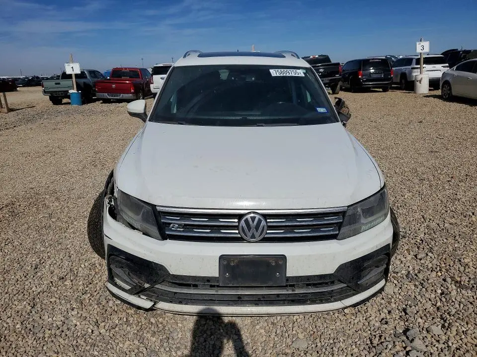 2019 VOLKSWAGEN TIGUAN SE  