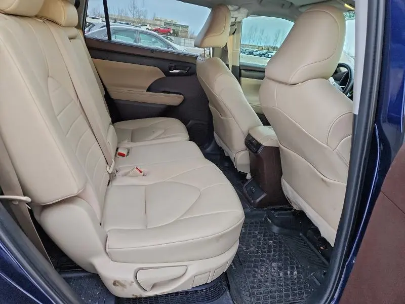 2021 TOYOTA HIGHLANDER HYBRID XLE  