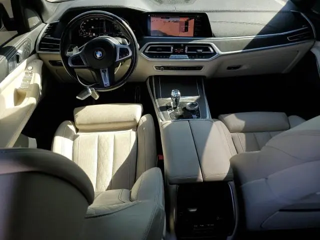 2022 BMW X7 M50I