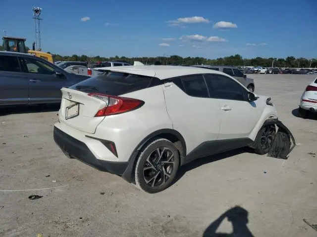 2020 TOYOTA C-HR XLE  