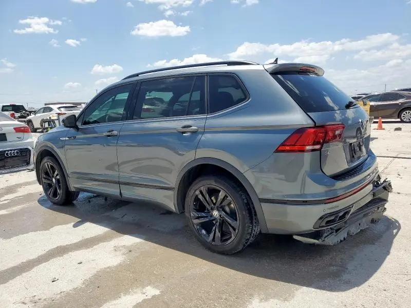 2023 VOLKSWAGEN TIGUAN SE R-LINE BLACK  