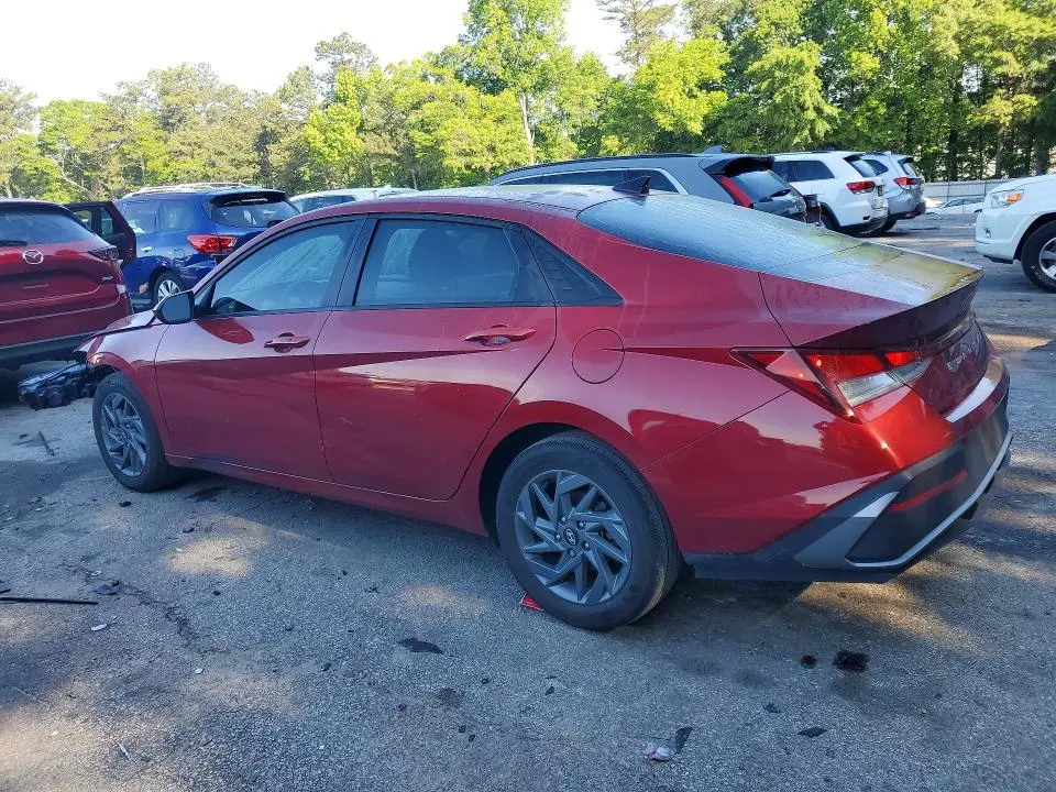 2024 HYUNDAI ELANTRA SEL  