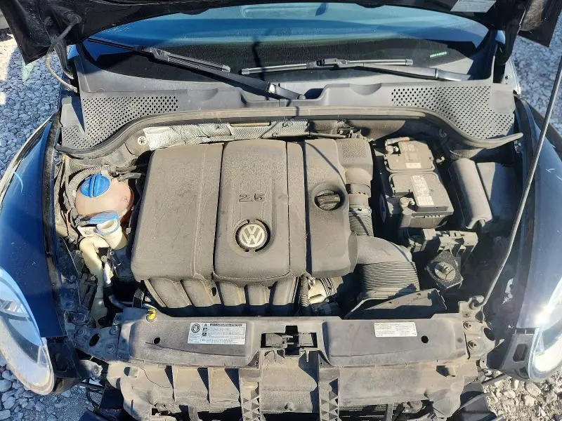 2014 VOLKSWAGEN BEETLE   