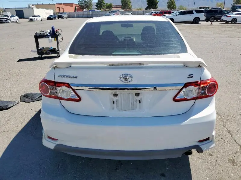 2013 TOYOTA COROLLA BASE  