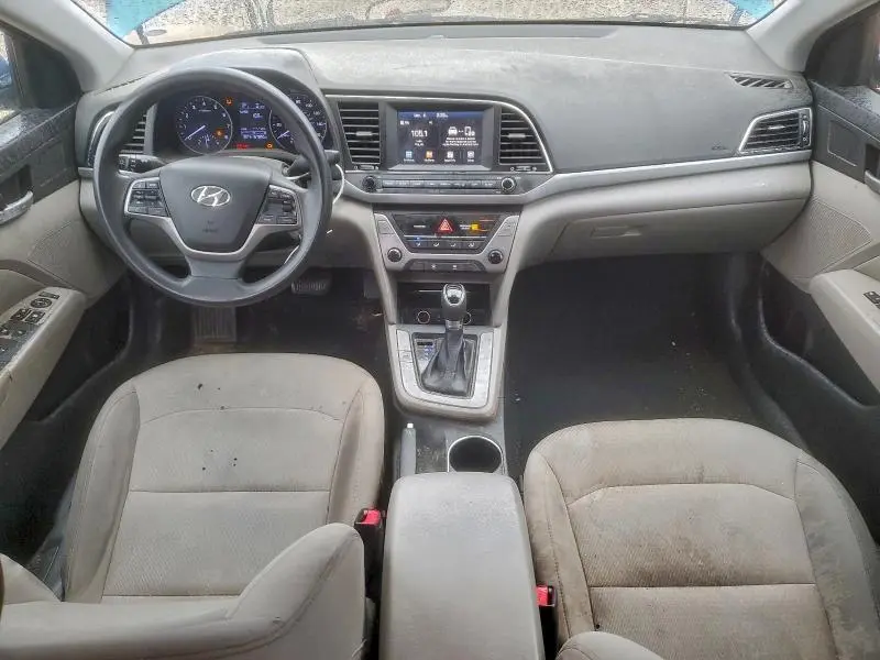 2017 HYUNDAI ELANTRA SE  
