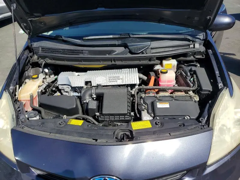 2014 TOYOTA PRIUS TWO  
