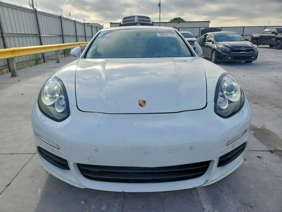 2016 PORSCHE PANAMERA 2  