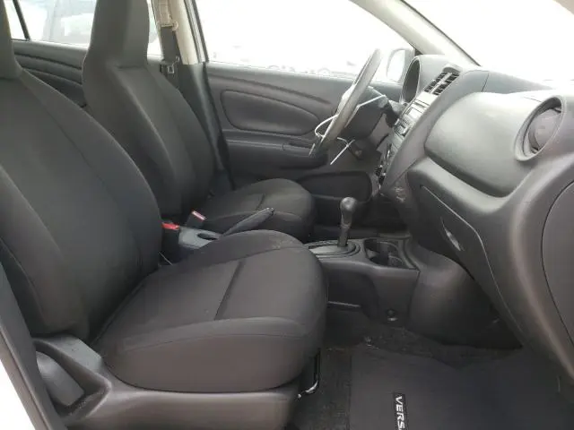 2015 NISSAN VERSA S