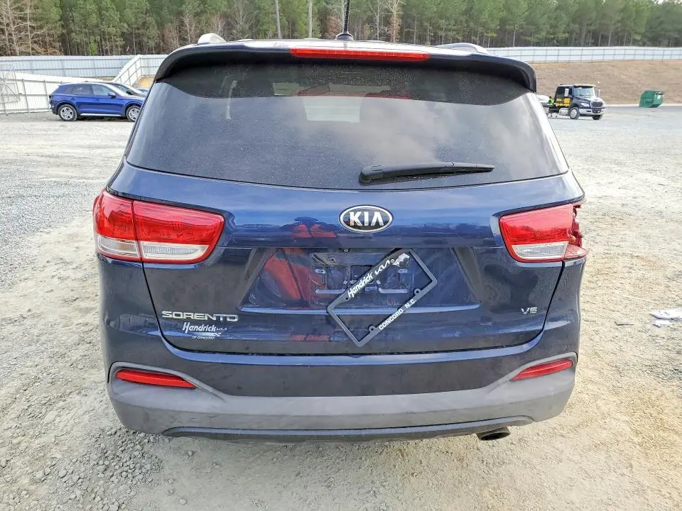 2017 KIA SORENTO LX V6  