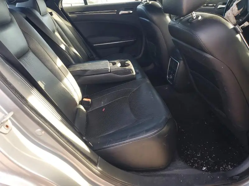 2011 CHRYSLER 300 LIMITED  