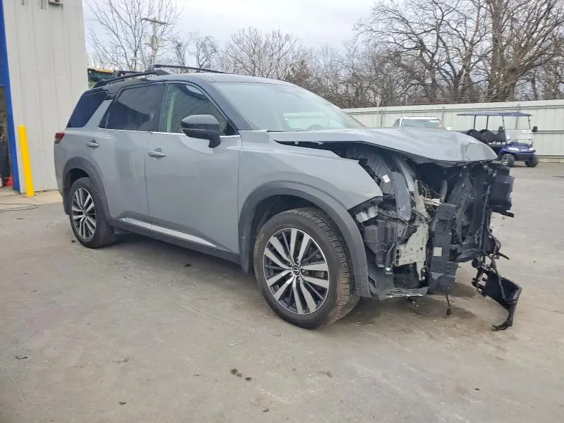 2022 NISSAN PATHFINDER PLATINUM  